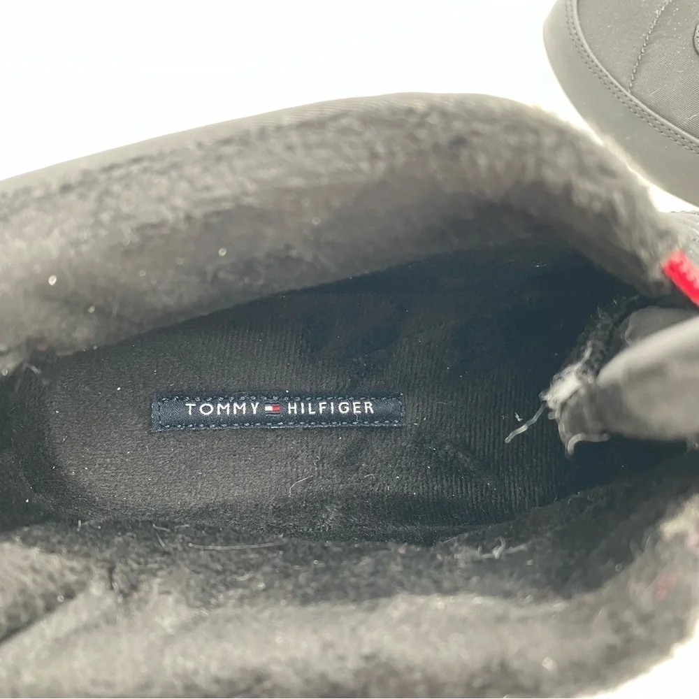 Tommy Hilfiger‎ Jipsun Zip Up Cold Weather Snow Sneakers Ankle Boots Size 7 NWOT